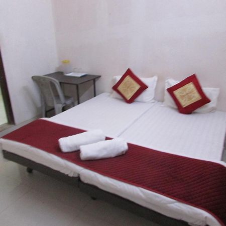 Ashish Guest House, Goverdhan Vilas Ουνταϊπούρ Εξωτερικό φωτογραφία