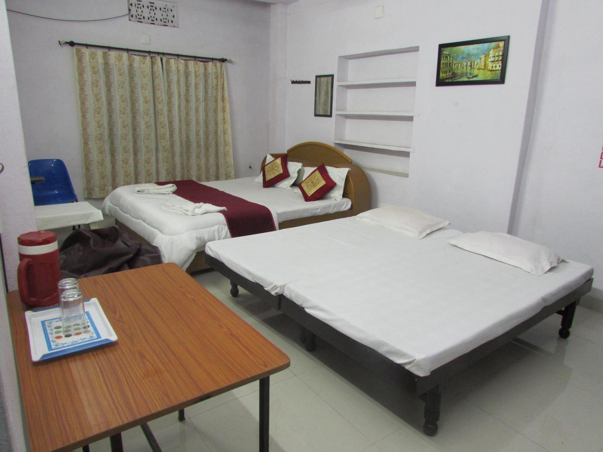 Ashish Guest House, Goverdhan Vilas Ουνταϊπούρ Εξωτερικό φωτογραφία