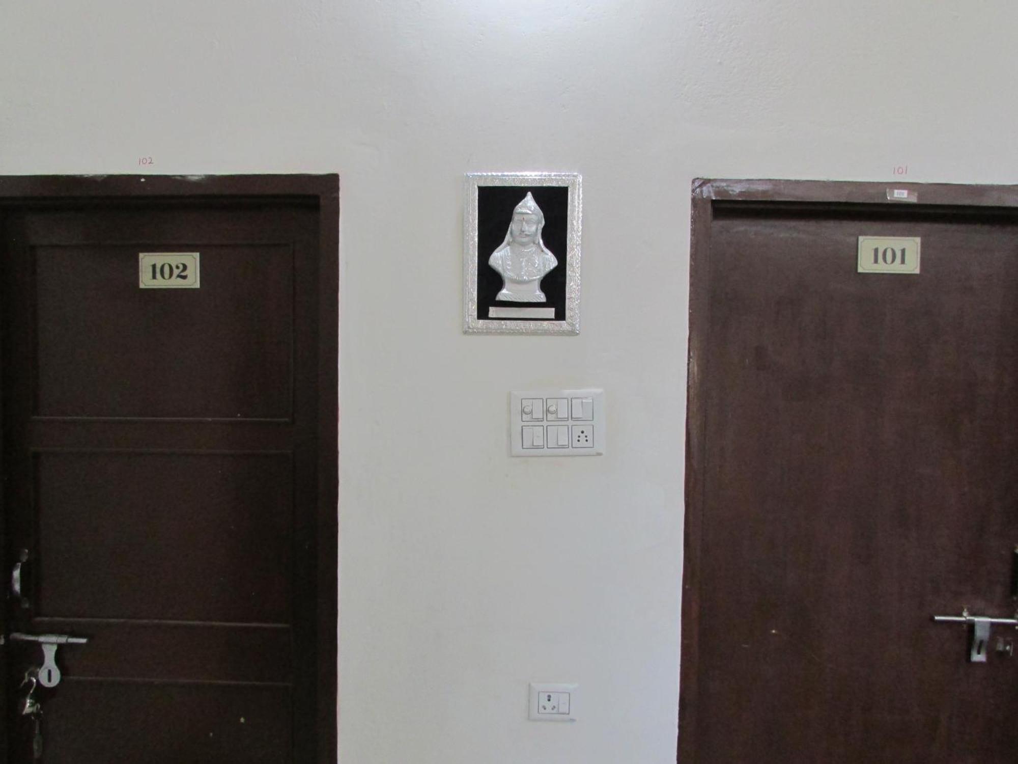 Ashish Guest House, Goverdhan Vilas Ουνταϊπούρ Εξωτερικό φωτογραφία