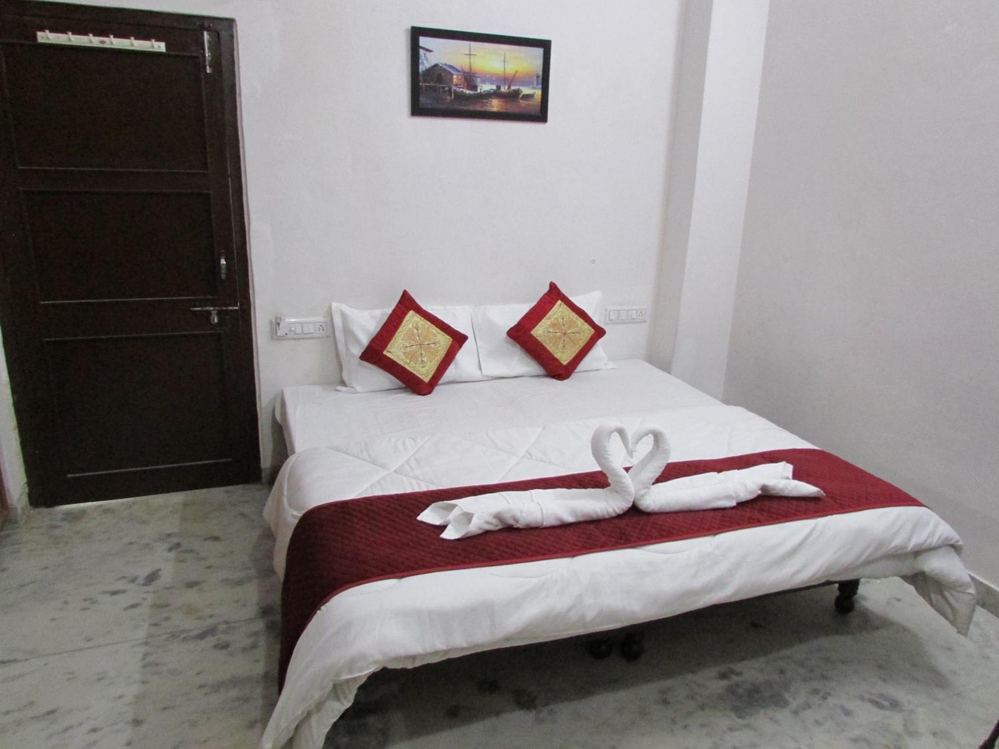Ashish Guest House, Goverdhan Vilas Ουνταϊπούρ Εξωτερικό φωτογραφία